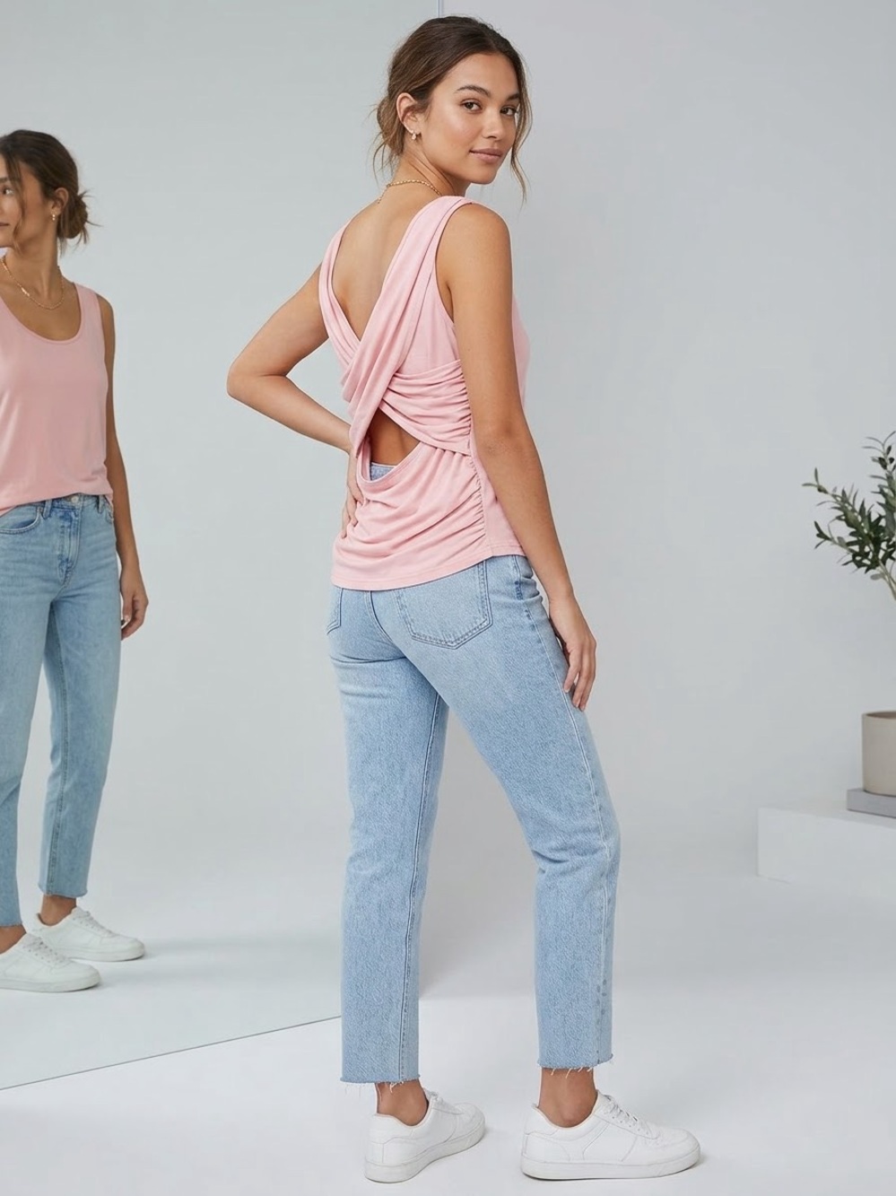 Women’s Twist-Back Tank Top in Light Pink